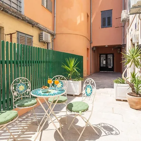 Apartment Luxury Toni
