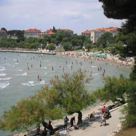 Luxury Toni With Patio In The Heart Of 아파트