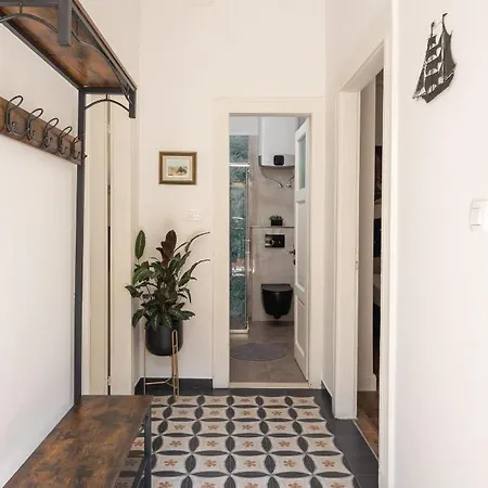 Luxury Toni With Patio In The Heart Of 아파트 스플리트