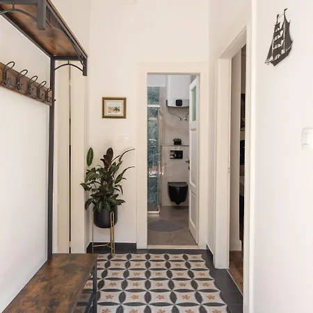 Luxury Toni With Patio In The Heart Of 아파트 스플리트