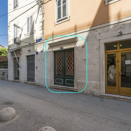 Luxury Toni With Patio In The Heart Of 아파트 스플리트